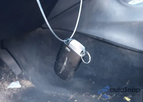 2015 Chrysler 300 Limited z USA, uszkodzony, nr VIN 2C3CCAAG3FH772815